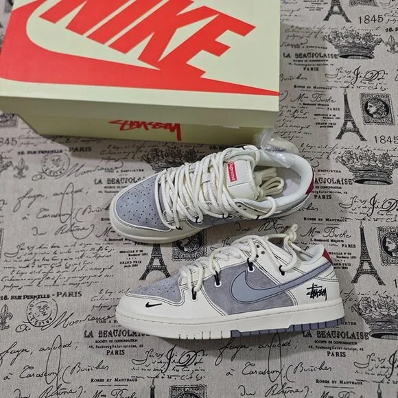 Nike x Stussy x Supreme Collaboration Sneakers - Picture 1 of 8